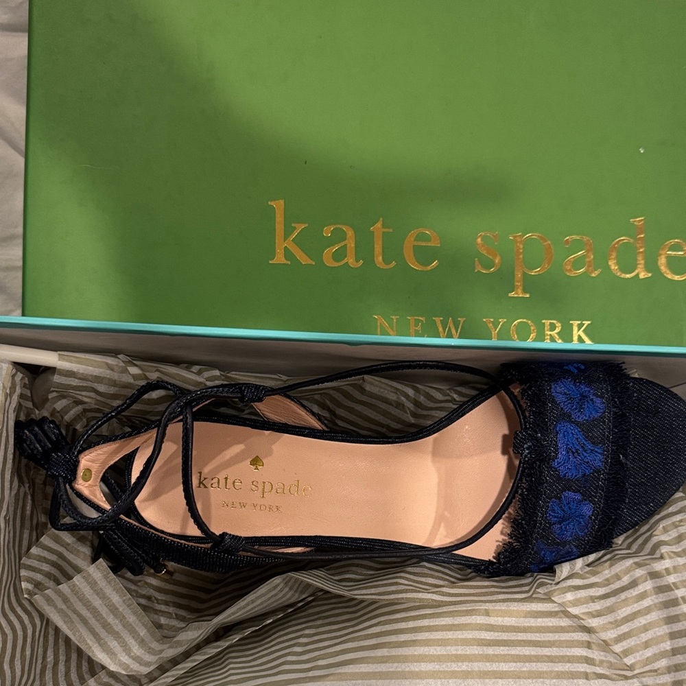 NewYork mule sandal blue floral embroidery ankle tie straps Sz 6M, 61/2M and 8M